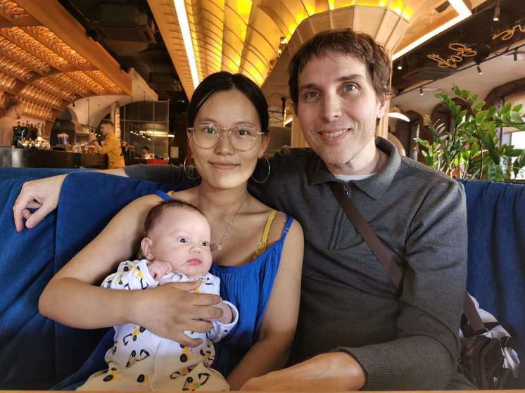 «Влюбился с первого взгляда»: студент из Франции и аспирантка НГУ из Китая рассказали, как создали семью в Новосибирске
