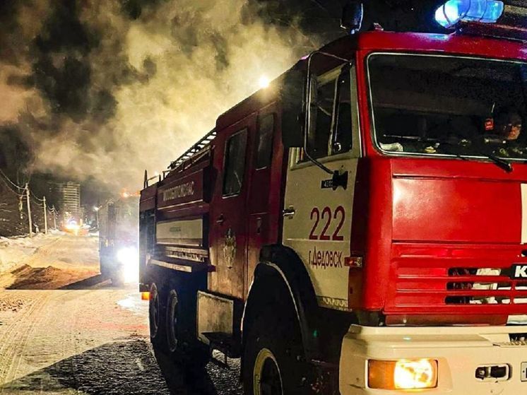 11 огнеборцев понадобилось для тушения пожара в частном доме в Истре