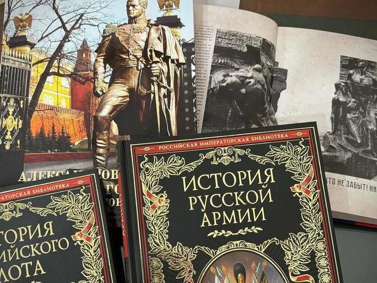 Костромской губернатор передал в фонд передвижной библиотеки 80 новых томов
