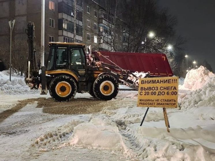 В Кирове вывезут снег с 35 участков улиц