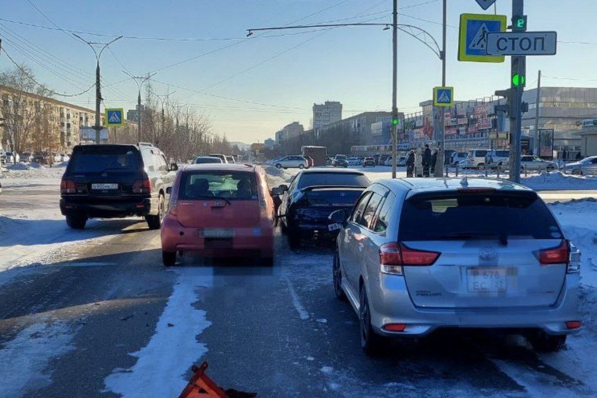 В Комсомольске-на-Амуре три женщины отправились в больницу после ДТП