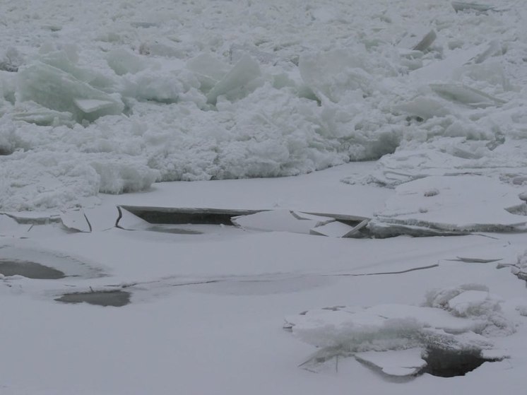 Уровень воды в Енисее может подняться из-за движения ледостава