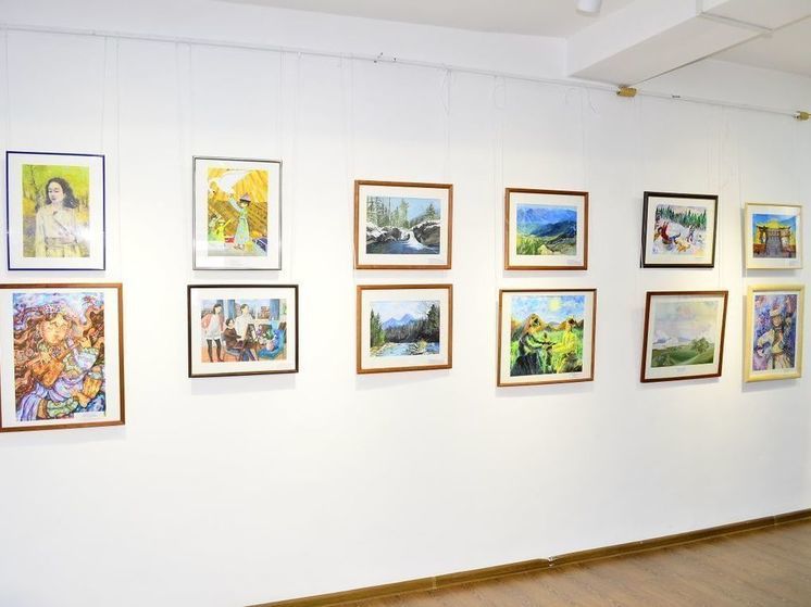 В Улан-Удэ открылась выставка работ республиканского конкурса «Отражение»