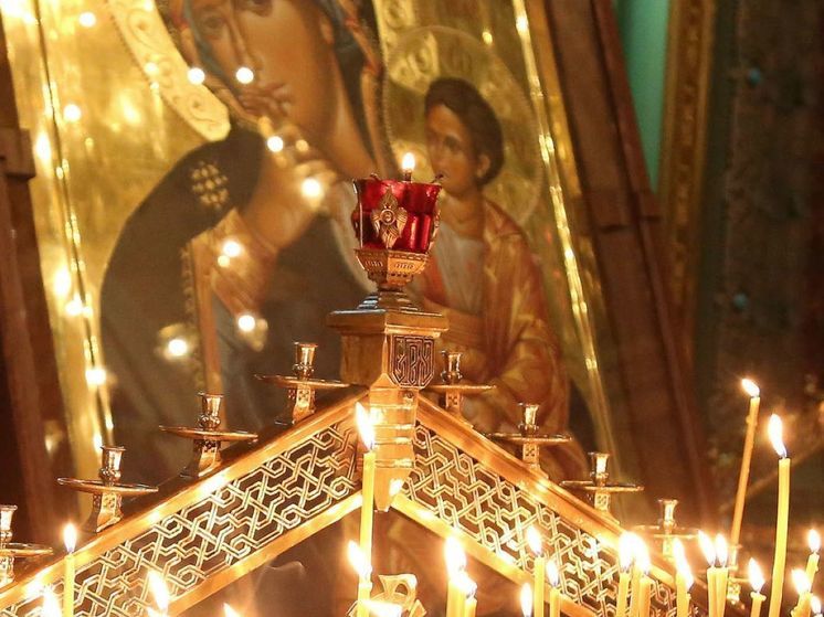 Епископ Бахчисарайский сообщил, что РПЦ будет добиваться возврата похищенных с Украины и выставленных в Лувре икон