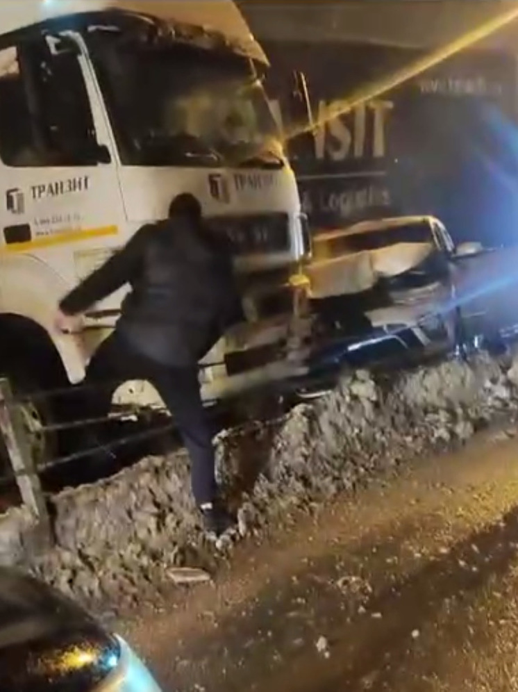 Крупное ДТП произошло на Дмитровском шоссе в Подосинках