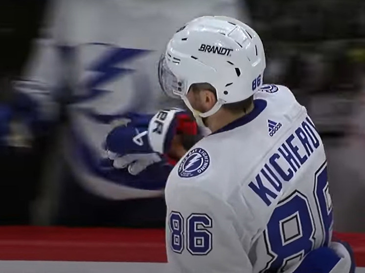 Маккиннон cнова обошел Кучерова в гонке бомбардиров НХЛ