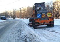 На омские дороги за последние сутки выходило 60 единиц спецтехники для уборки  снега