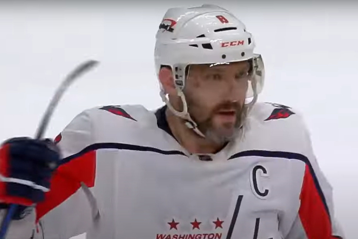 Alexander Ovechkin closed the gap with Gretzky in the ranking of the best snipers