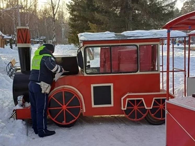 Детский паровозик сбил ребенка в екатеринбургском Парке Маяковского