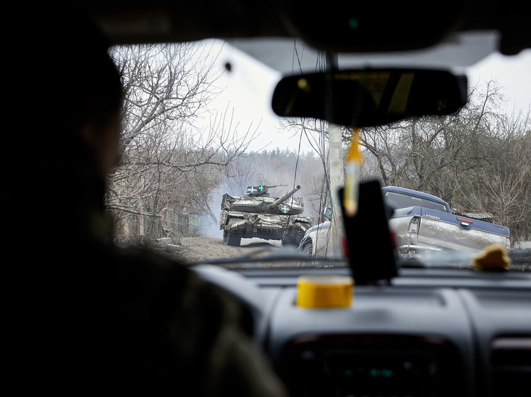 AT: Украине придется отказаться от территорий  из-за нежелания граждан сражаться
