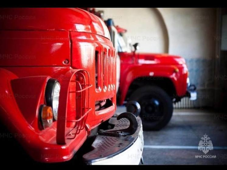 В Смоленске на Марии Октябрьской сгорел автомобиль