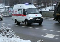 На Урале число погибших в аварии с участием легкового автомобиля и автобуса, который перевозил детскую хоккейную команду, выросло до 4