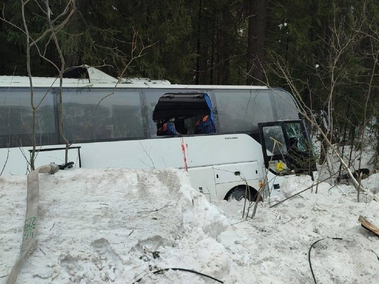 Увеличилось число жертв в ДТП с автобусом с детьми возле Новоуральска