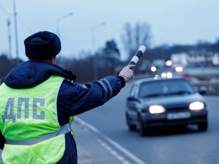 Почти 1400 нарушений пресекли дорожные инспекторы за неделю