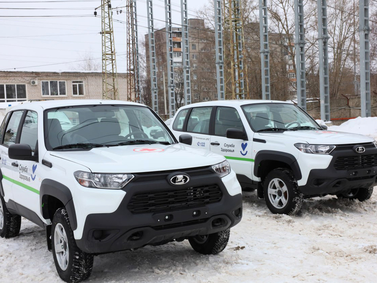 Медучреждения в Тверской области получили два новых санитарных автомобиля