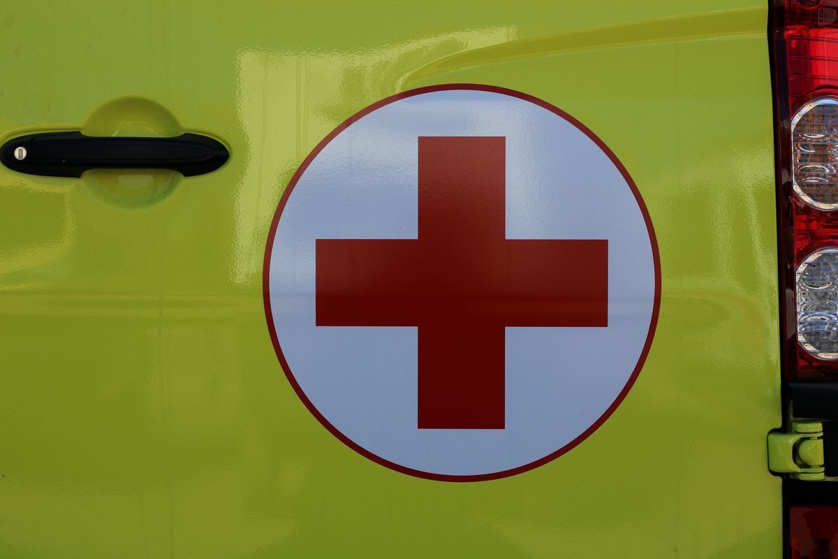 Сон отец с ножом. Человек стоящий с ножом. Сон отец с ножом. Нож в кармане. Виктор тимченко авторитет.