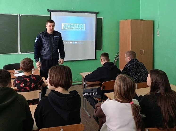 Госавтоинспекторы провели беседу с учениками Нижнеякимецкой школы