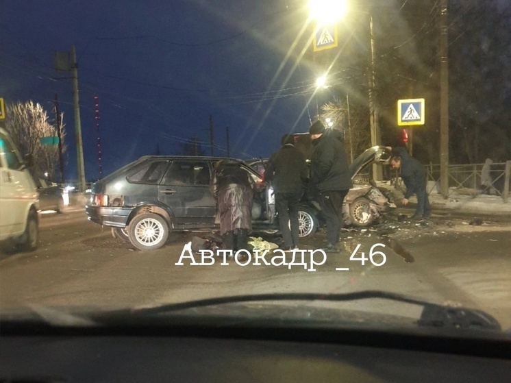В Курске произошло жесткое ДТП на повороте на Бурцевку с 50 лет Октября