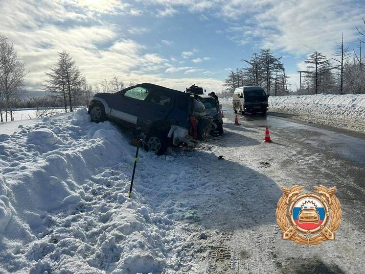 В сахалинском селе в жутком ДТП пострадали 3 человека