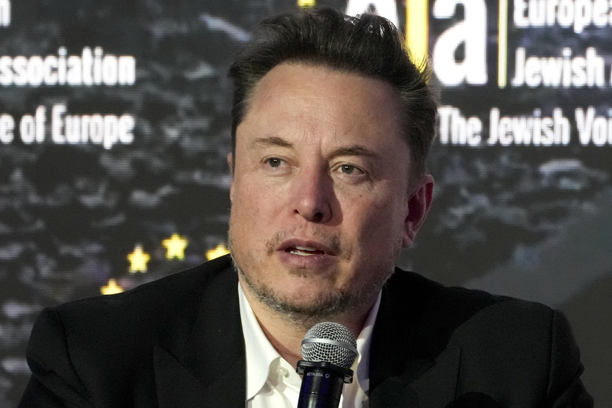 Elon Musk's company implanted the first chip in the human brain: first details