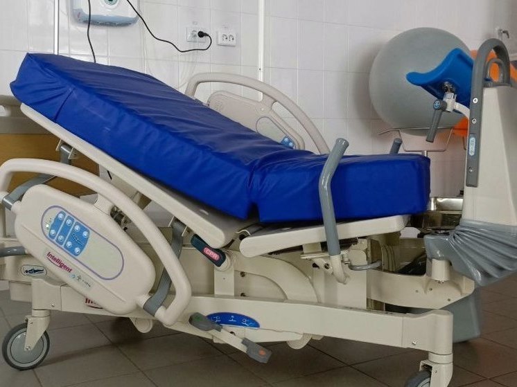 В Надымский роддом поступили акушерские кровати с системой реанимации