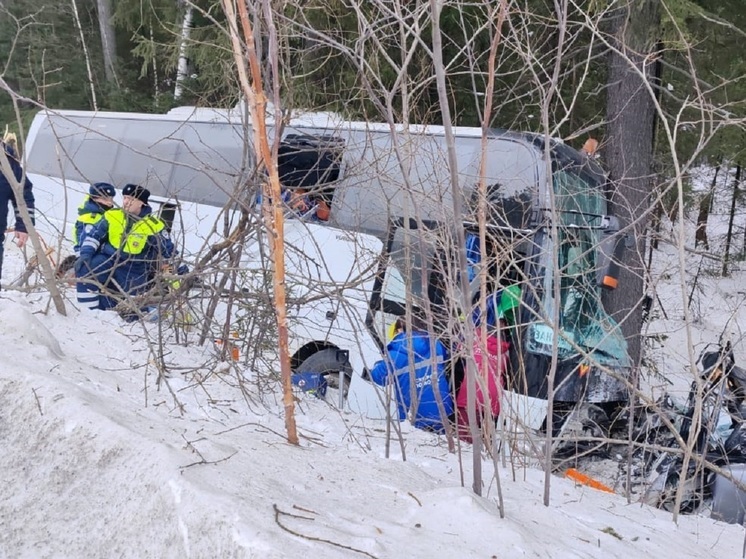 Задержаны водитель и владелец автобуса, попавшего в смертельное ДТП на Урале
