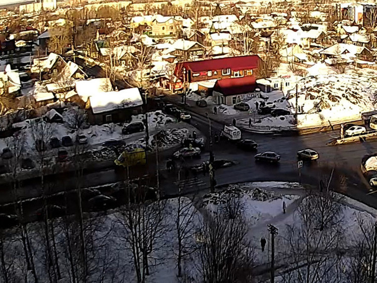 Стала известна судьба женщины, пострадавшей в жесткой аварии в Петрозаводске