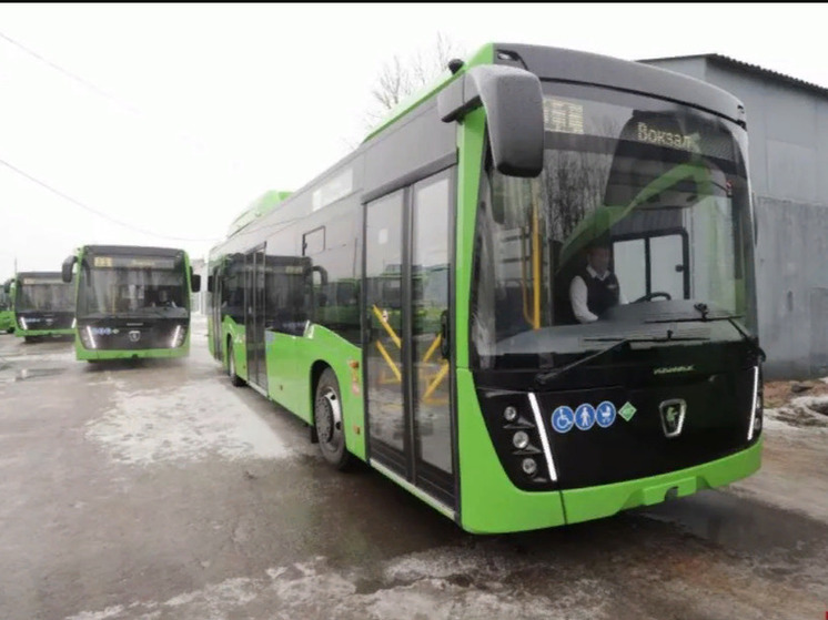 15 новых пассажирских автобусов пополнили псковский автопарк