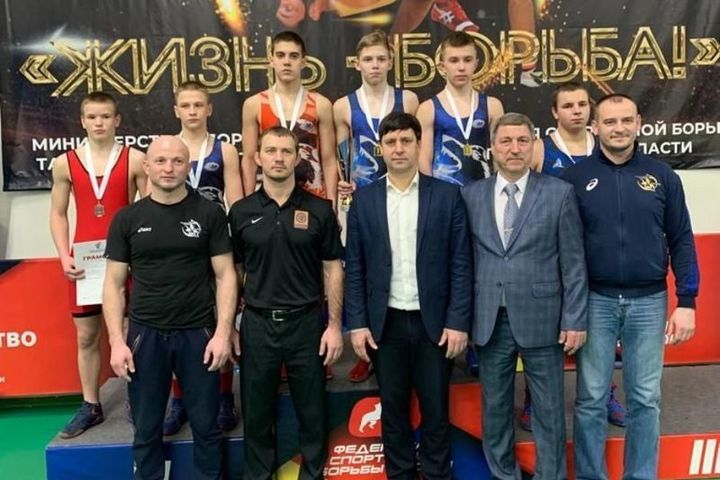 Tambov residents won awards at the interregional Greco-Roman wrestling tournament