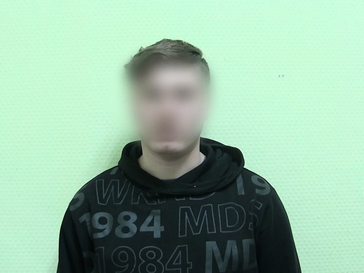 Курьера мошенников из Волгограда задержали в Саратове