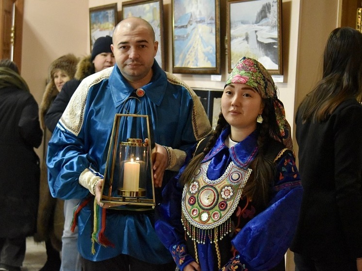 В Хакасию приехал символ семейного очага