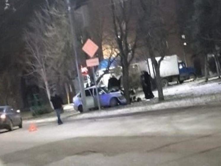 Двое пострадали в ДТП с "Приорой" в Таганроге
