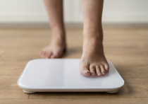 Врач-диетолог Лилия Стародубцева сообщила, что у людей с лишним весом усваивается меньше полезных веществ