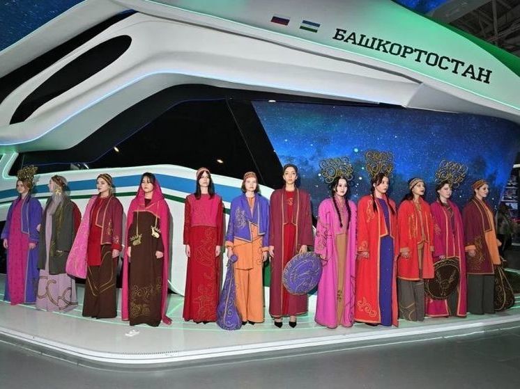 Уфимские дизайнеры представили в Москве коллекцию одежды «Башкортостан»