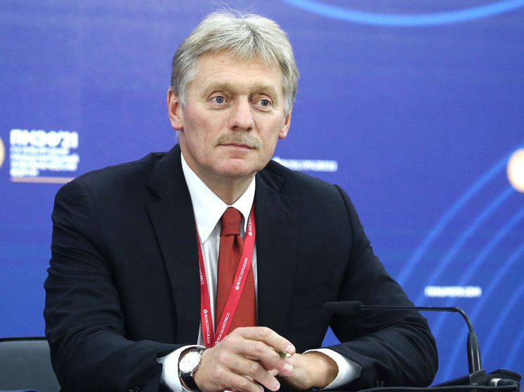 Песков: в Кремле следят за ситуацией вокруг Залужного