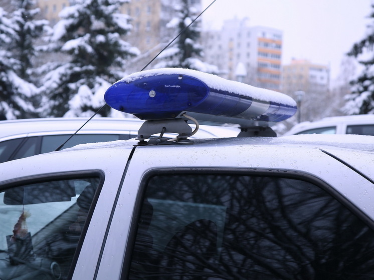 Работница магазина украла забытый покупательницей кошелек