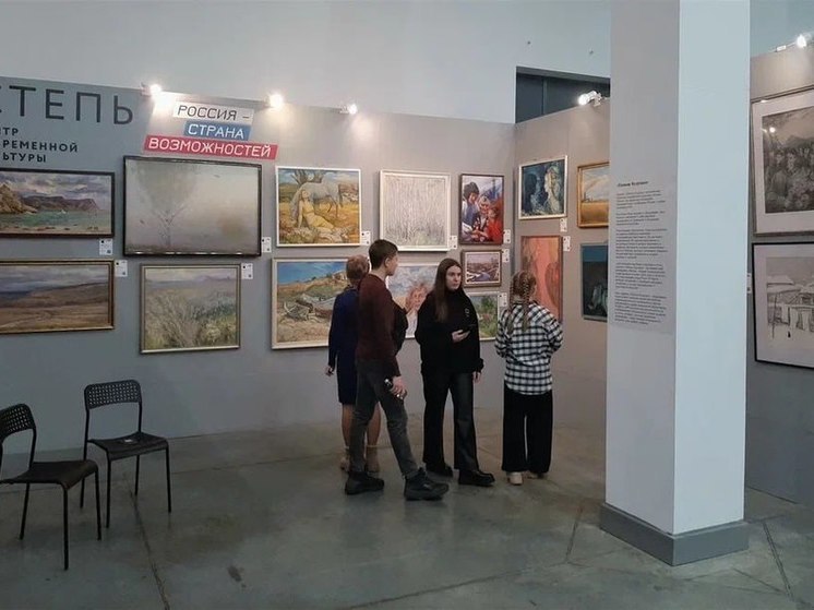 Художники из Донбасса представили работы на выставке “Арт Мир 2024”