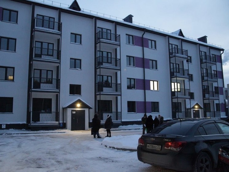 В Заводоуковске вручили ключи новоселам