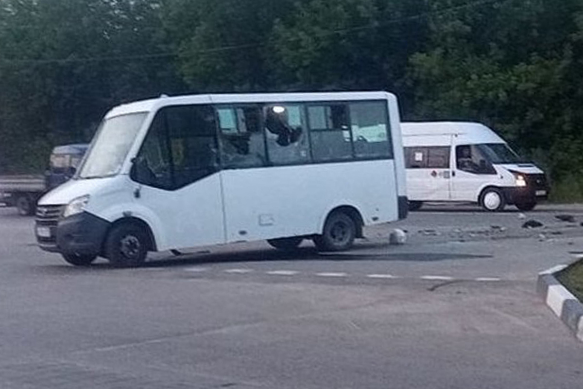 Мотоцикл застрял в салоне автобуса: осужден виновник страшной аварии в  Воскресенске - МК