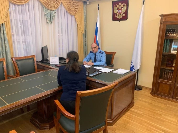 Пять жителей НАО принял в приемной Президента РФ прокурор региона