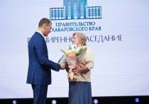 Как рассказали в министерстве образования Хабаровского края, Вера Аристова, генеральный директор авиастроительного колледжа в Комсомольске-на-Амуре, получила благодарность президента Российской Федерации