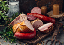 Врач-кардиолог Анна Бирюкова сообщила, что продукты из переработанного мяса вредны для сердца и здоровья в целом