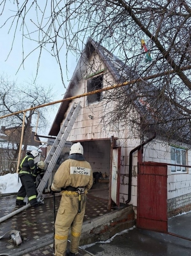 В Курске сгорел гараж