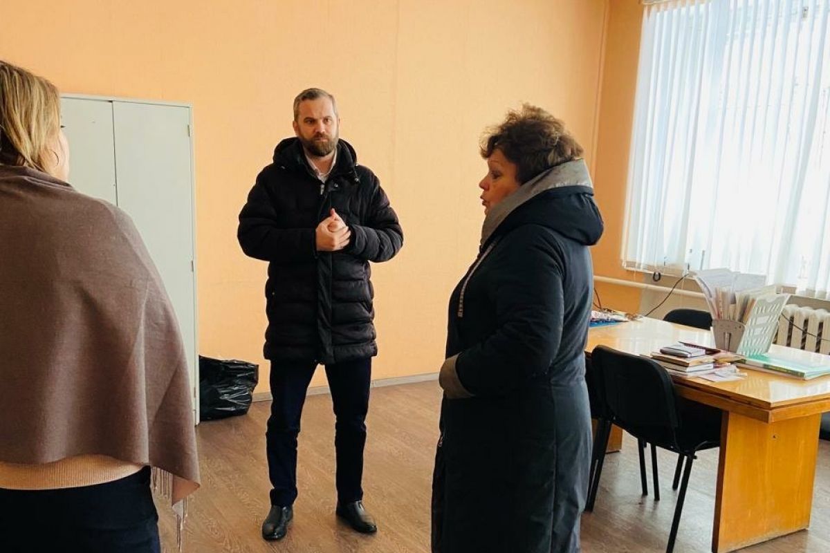 Дмитрий Грибков провел рабочую встречу по вопросу капитального ремонта школы № 2 города Нерехты