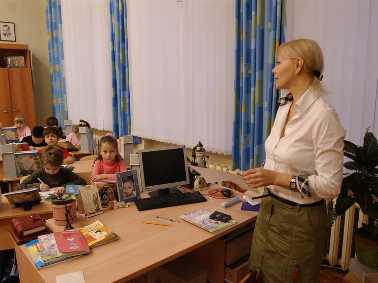 2 млрд рублей выделили на оплату аренды жилья педагогам Подмосковья