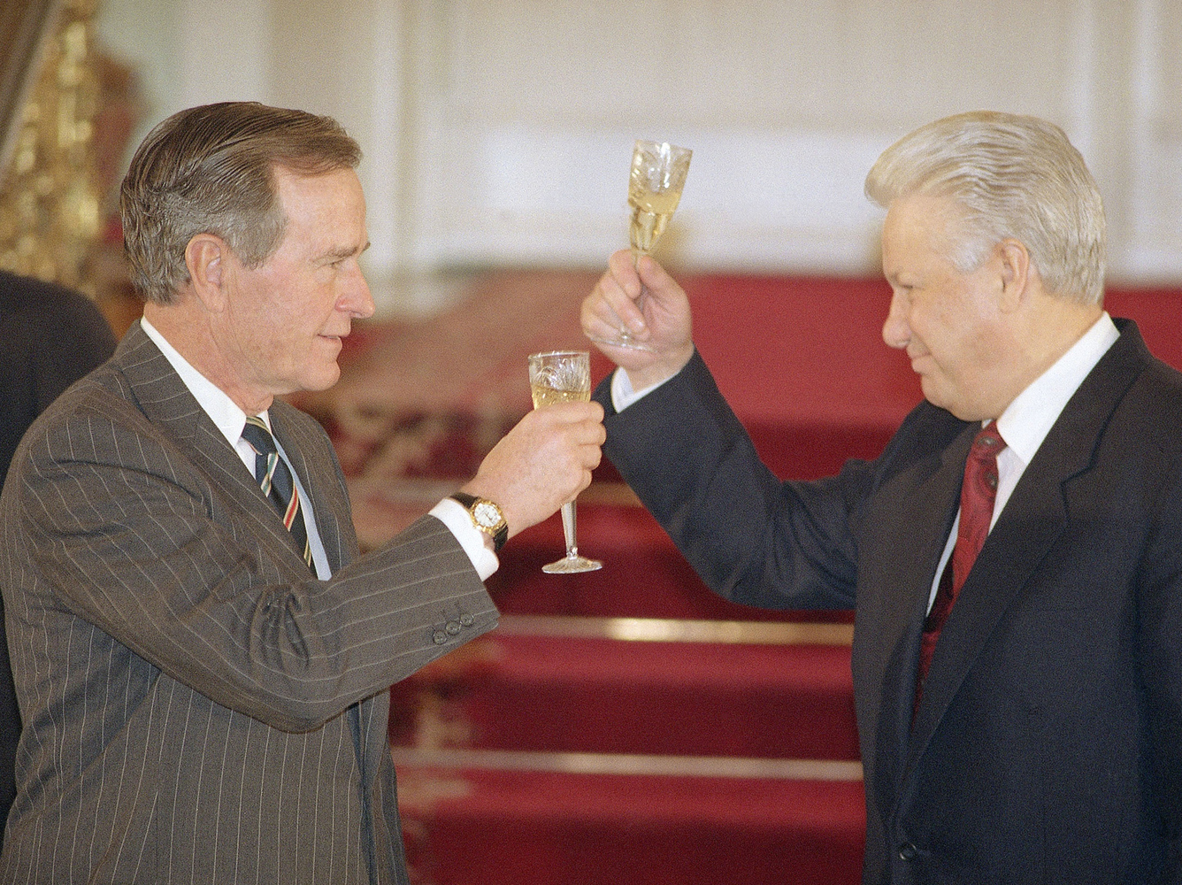 Первым президентом сша посетившим ссср. Ельцин 1992. Ельцин и Буш 1992. Буш Ельцин 1989.