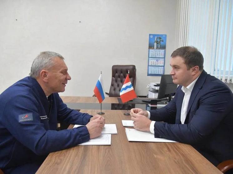 Глава «Роскосмоса» Юрий Борисов посетил омский завод "Полет"