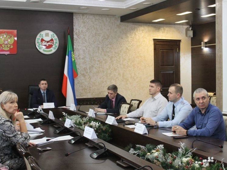 В Хакасии обсудили соблюдение безопасности в торговых объектах
