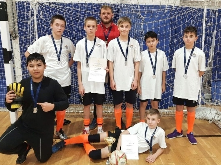 Футболисты Серпухова заняли 2 место на региональных соревнованиях