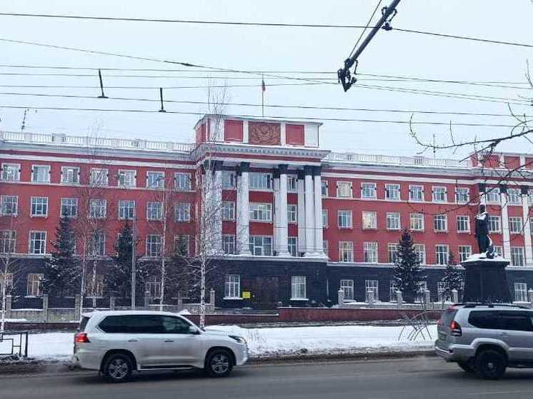 Подозреваемый в получении взятки вице-мэр Барнаула Шеломенцев остался в СИЗО